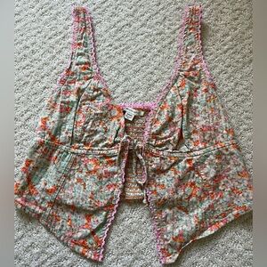 American Eagle top